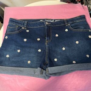 Cat and Jack short with printed flower